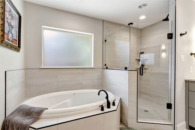 6522 Willow Ln, House other with 5 bedrooms, 5 bathrooms and null parking in Dallas TX | Image 22