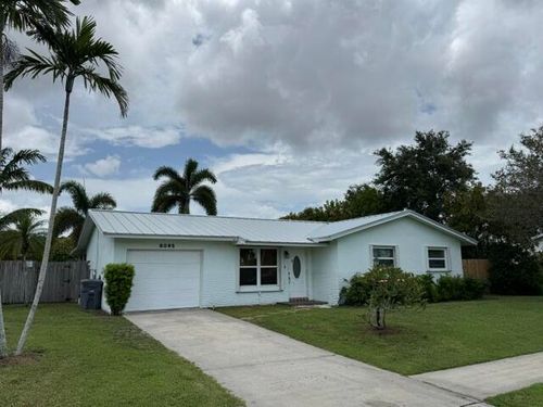 8095 Saint John Ave W, Boynton Beach, FL, 33472-1113 | Card Image