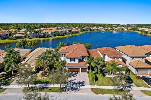12140 Aviles Cir, Palm Beach Gardens, FL, 33418-8986 | Card Image