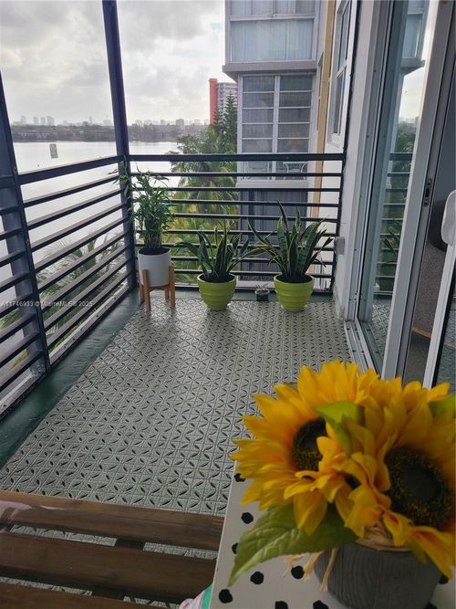 apt-708-1075 Ne Miami Gardens Dr, Miami, FL, 33179-4641 | Card Image