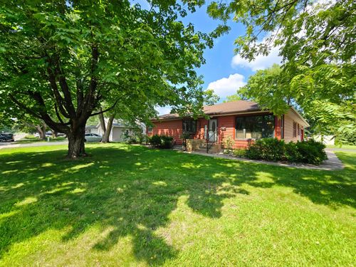 900 5th St W, Hastings, MN, 55033-1611 | Card Image