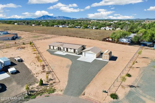 1515 Corte Del Sol Pl, Chino Valley, AZ, 86323-9404 | Card Image