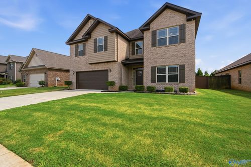 216 Iron Cir, Meridianville, AL, 35759-4501 | Card Image