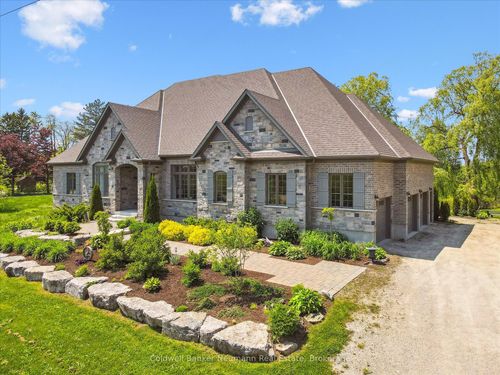 74 Gilmour Rd, Puslinch, ON, N0B2J0 | Card Image