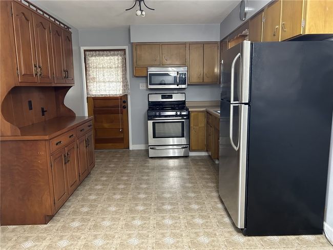 2458 Linden Ave, House other with 3 bedrooms, 2 bathrooms and 1 parking in Aliquippa PA | Image 8