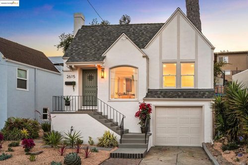 2615 Truman Ave, Oakland, CA, 94605-4842 | Card Image
