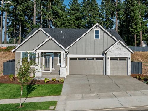 16108 Serres Farms Way, Oregon City, OR, 97045-8337 | Card Image