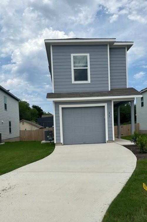 45 Trinity Cir, Lockhart, TX, 78644-3762 | Card Image