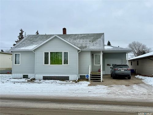 205 1st St E, Spiritwood, SK, S0J2M0 | Card Image