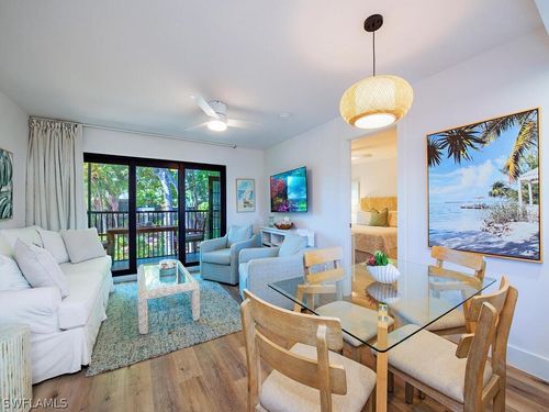 230-600 Neapolitan Way, NAPLES, FL, 34103-8568 | Card Image