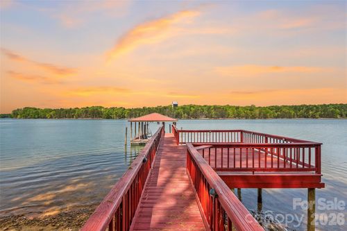 139 Hawks Point Dr, Troutman, NC, 28166-7654 | Card Image