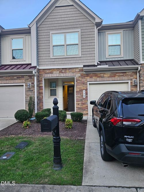 138 Hill Shore Ln, Clayton, NC, 27527-5584 | Card Image