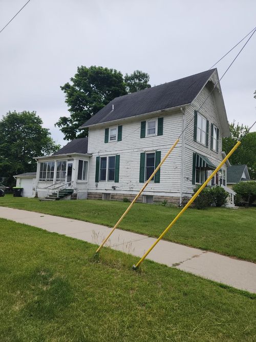 116 Wilkinson St, East Tawas, MI, 48730-1155 | Card Image