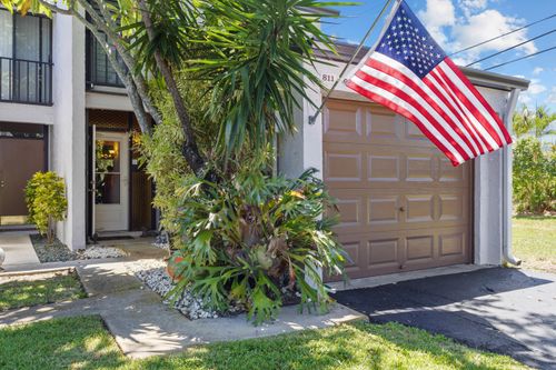 apt-811-4601 Nw 2nd Ave, Boca Raton, FL, 33431-4142 | Card Image