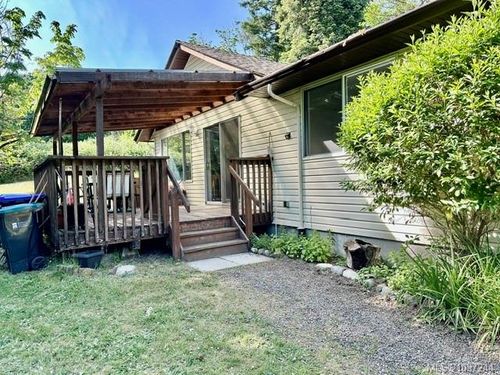 1825 Lackehaven Dr, Gabriola, BC, V0R1X6 | Card Image