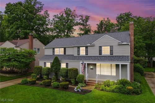 1120 Croyden Rd, Lyndhurst, OH, 44124-1411 | Card Image