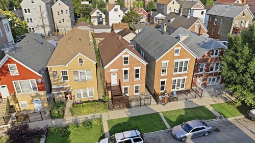 2333 Whipple St, Chicago, IL, 60623-3464 | Card Image