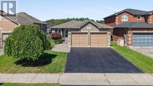 76 Shalom Way, Barrie (Painswick South), ON, L4N5Y3 | Card Image
