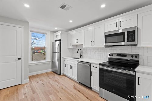 3-35 Tilton St, New Haven, CT, 06511-3542 | Card Image