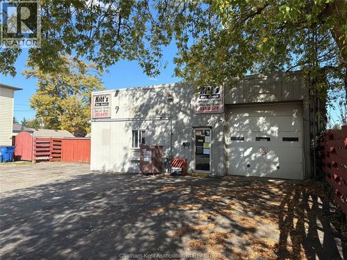5 Woods St, Chatham, ON, N7L3P9 | Card Image