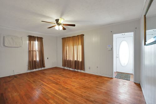 2364 Old Highway 79, Dover, TN, 37058-6227 | Card Image