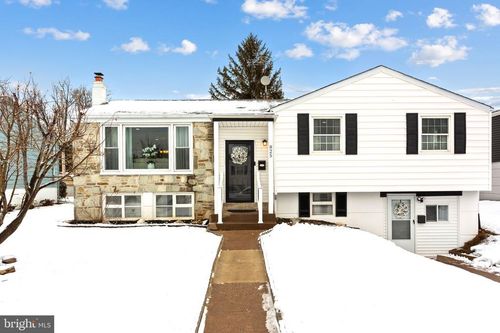 825 Densmore Rd, PHILADELPHIA, PA, 19116-2903 | Card Image