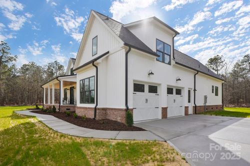 1560 S Arant St, Pageland, SC, 29728-5589 | Card Image