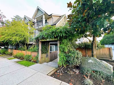 10 - 6708 Arcola St, Townhouse with 3 bedrooms, 2 bathrooms and 2 parking in Burnaby BC | Image 3