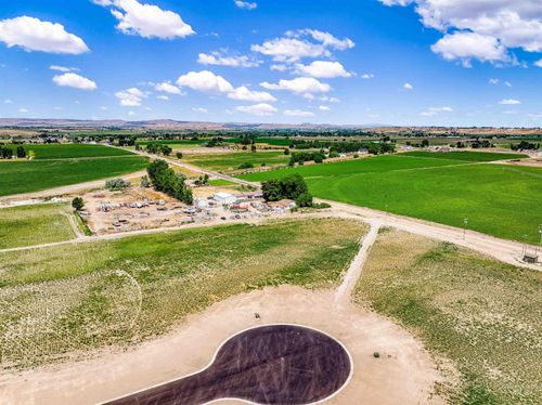 18315 Bow Ln, Wilder, ID, 83676 | Card Image