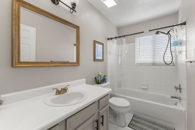 10033 Allen Pointe Dr, Condo with 2 bedrooms, 1 bathrooms and null parking in Allen Park MI | Image 17