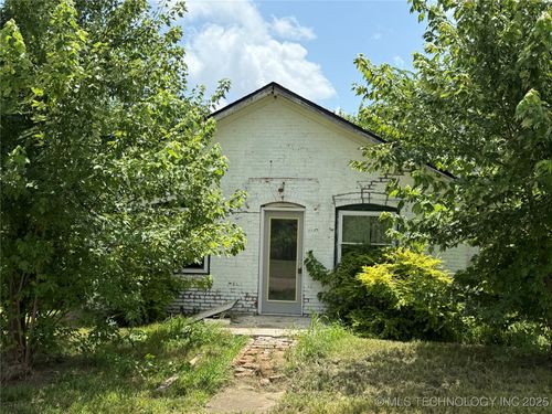 1123 E Pecan St, Cushing, OK, 74023-2327 | Card Image