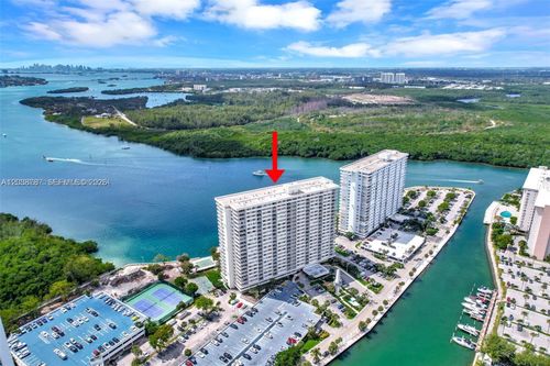 1711-300 Bayview Dr, Sunny Isles Beach, FL, 33160-4773 | Card Image