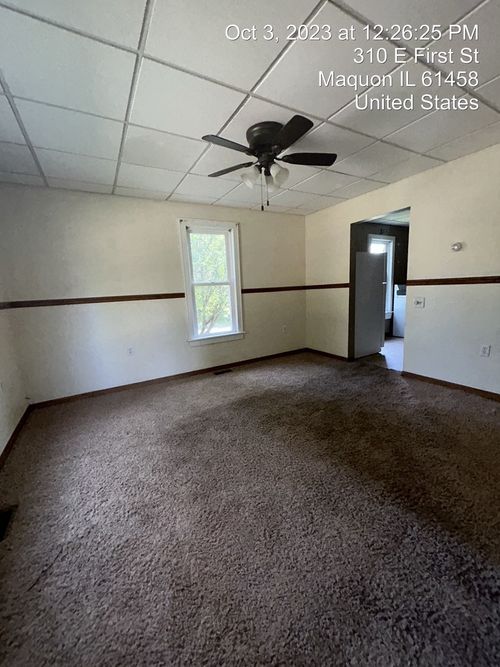 310 E 1st St, Maquon, IL, 61458-5079 | Card Image