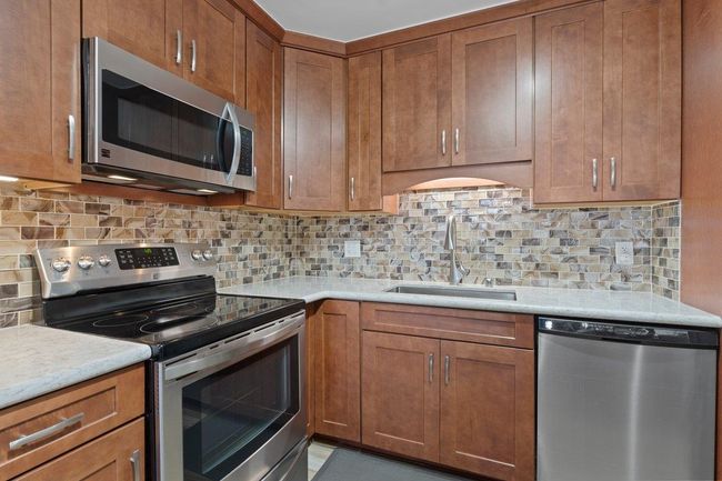 APT-4412 - 2695 S Kihei Rd, Condo with 2 bedrooms, 2 bathrooms and null parking in Kihei HI | Image 4