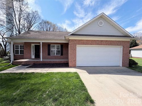 600 Emerson Dr, Mooresville, NC, 28115-9071 | Card Image