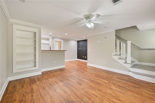 2025-1725 Harvey Mitchell, College Station, TX, 77840-6405 | Card Image