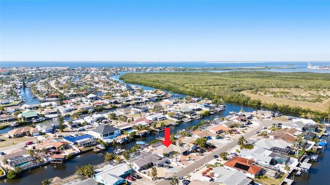 6518 Senegal Palm Way, House other with 3 bedrooms, 2 bathrooms and null parking in APOLLO BEACH FL | Image 39