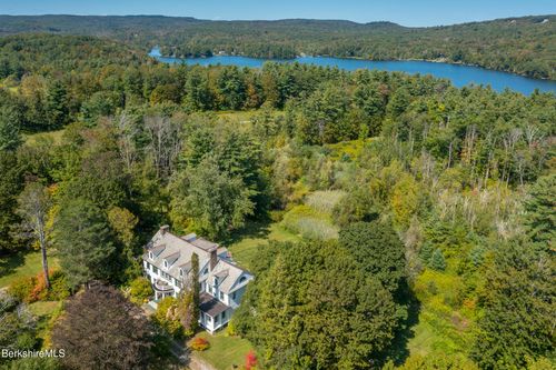 535 Main Rd, Monterey, MA, 01245-9731 | Card Image