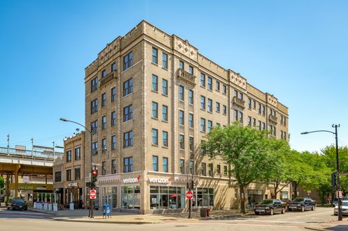 apt-203-1650 W Roscoe St, Chicago, IL, 60657-0967 | Card Image