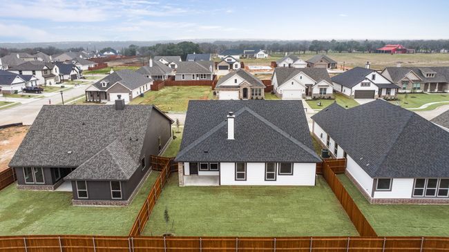 1241 Comal Ln, House other with 4 bedrooms, 2 bathrooms and null parking in Springtown TX | Image 36