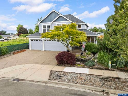 535 Maple St, Mount Angel, OR, 97362-9616 | Card Image