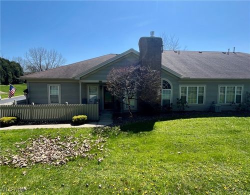 47 Woodland Chase Blvd, Niles, OH, 44446-5353 | Card Image