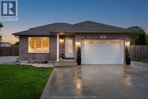 67 Azar Ave, Tilbury, ON, N0P2L0 | Card Image