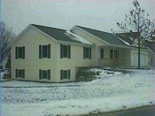 1013 Barton St, Otsego, MI, 49078-1576 | Card Image