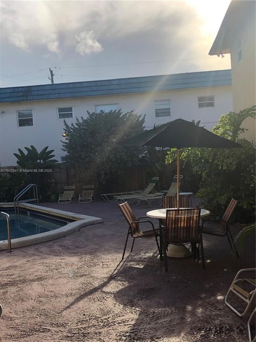 apt-20-4081 N Dixie Hwy, Oakland Park, FL, 33334-3063 | Card Image