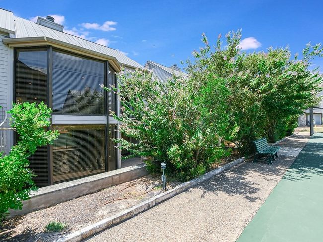 168 World Of Tennis Sq, Condo with 3 bedrooms, 3 bathrooms and 2 parking in Lakeway TX | Image 28