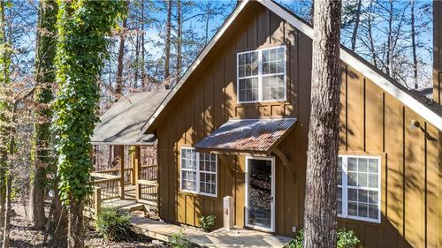 3016 Pathway Rd, Gainesville, GA, 30501-7588 | Card Image