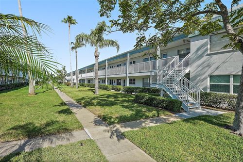 apt-24-5246 81st St N, St. Petersburg, FL, 33709-2295 | Card Image