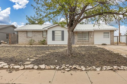300 Willowood Dr, Midland, TX, 79703-6318 | Card Image