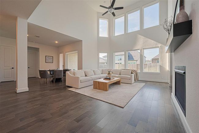 29851 Aaron River Trl, House other with 5 bedrooms, 6 bathrooms and 3 parking in Fulshear TX | Image 6